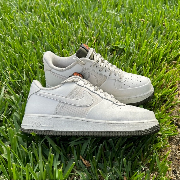 NIKE Air Force 1'07 LV8 Sneaker Phantom/ Cargo Khaki/ Russet men size 8 - Picture 13 of 15